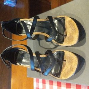 Kenneth Cole Summer Cabin LE sandals